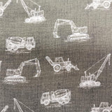 Musselin Druck "Jörn" weiße Baustellenfahrzeuge auf olivgrün