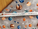 French-Terry Stoff Weltraum mit Raketen, Shuttles, Satelliten und Planeten auf grau | designed by POPPY Europe