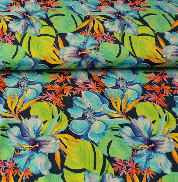 Viskosejersey Stoff - hellblaue und orangene Blüten, grüne Blätter auf dunkelblau